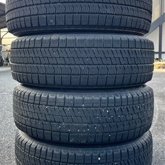 ブリヂストン スタッドレスタイヤ 195/65R15 4本セット(22年11月頃製造)の画像