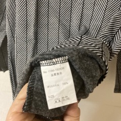 クリーニング済　プルオーバー　タートルネック　Lの画像