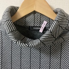 クリーニング済　プルオーバー　タートルネック　Lの画像