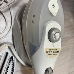 ニトリ　ハンディースチーマー（アイロン）の画像