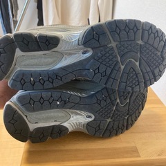 ニューバランス スニーカー N2002Rの画像