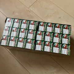 カゴメ野菜一日これ一本24つ　賞味期限間近の画像