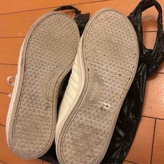 adidas スニーカー　25cmの画像