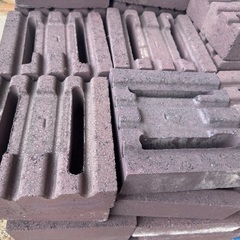 レンガ98個 煉瓦(蓄暖用) 耐火性レンガの画像