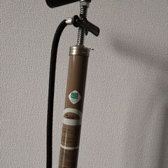 自転車用空気入れ(エアポンプ)の画像