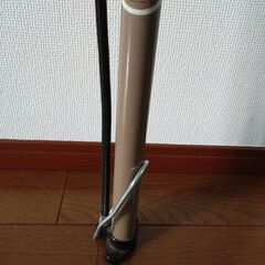 自転車用空気入れ(エアポンプ)の画像