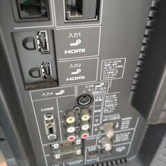 SHARPＡＱＵＯＳ2009年/テレビ台付き/リモコンありの画像