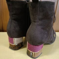 サボイ　スエードブーツ　Mサイズの画像
