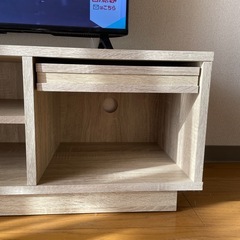 TV台の画像