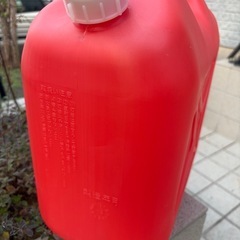 灯油用ポリタンク　18L  差し上げます の画像