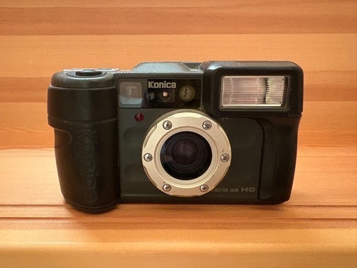 カメラ、古いカメラです使用出来るか分かりません。 処分品になります。希望価格おっけいです。 (ベスト) 田上のカメラの