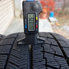 冬タイヤ16インチ★ 195/55R16 ★ ブリヂストンBLIZZAK VRX ★ PCD114アルミホイール付き ★ 深溝バリ山スタッドレス４本組み ★ 群馬発 ★ 直接引き取り歓迎の画像