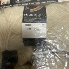 毛糸　白　ウール　アルパカ　10束の画像