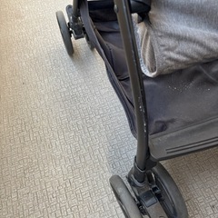 アップリカベビーカールンルンコンパクトの画像