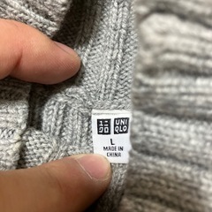 UNIQLO L セーターの画像