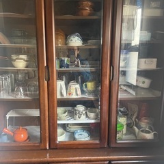 食器棚の画像