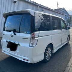 ホンダステップワゴンスパーダの画像