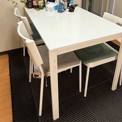 IKEAダイニングセットの画像