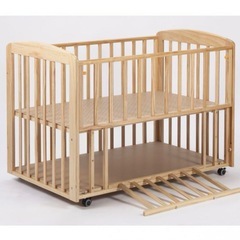 ベビーベッド　カトージ　KATOJIの画像