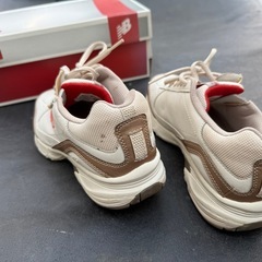 ニューバランスのスニーカーの画像