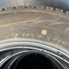 スタッドレスタイヤ4本185/65R15 88QブリヂストンBRIDGESTONE ブリザックVRX2 倉庫保管ゴム質良 ミゾ多バリ溝 の画像
