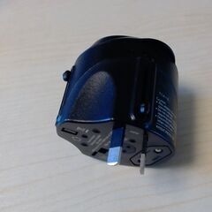 トラベルアダプターの画像