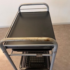 美容室　キャスター付きワゴン　5台　の画像