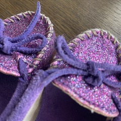 美品　キッズ　ミネトンカ　15センチの画像