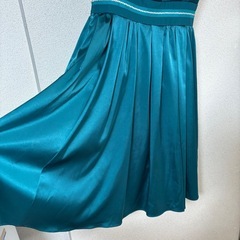 フォーマルワンピースドレスグリーン　9号の画像