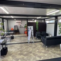 中古車販売店の店長（イオン名古屋茶屋から直線距離で約4ｋｍ、西尾張中央道沿い）の画像