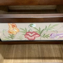 刺繍チェスト　3段の画像