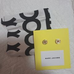 美品✨未使用✨袋付き✨マークジェイコブスピアス🎀の画像
