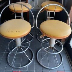【バラ売り】高さ調節可能スツール、椅子、ハイチェア、飲食店、ラーメン、居酒屋、バーなどの画像