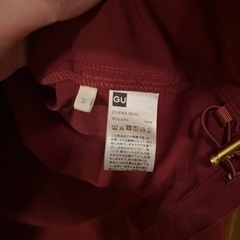 新品　GU マウンテンパーカーの画像