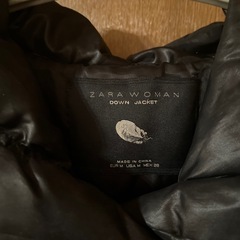 ZARAダウンジャケットの画像