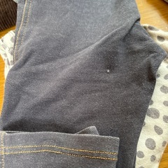 UNIQLOズボンの画像