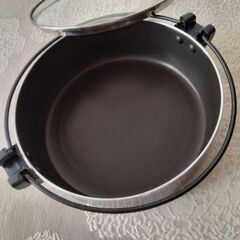 すき焼き鍋の画像