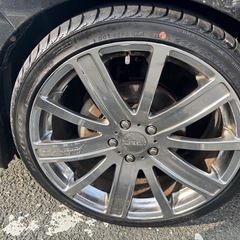 早い者勝ちVENERDI 19インチタイヤホイールセットの画像