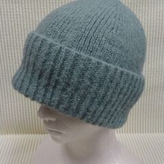 ( E-76 )レディース 冬用 帽子 ２つセット ニット帽 ベレー帽 ビーニー型 グリーン ブラウン フリーサイズ 中古の画像