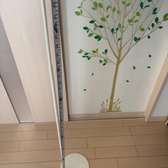 モダンデコ　フロアーランプ　ホワイトの画像