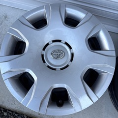 ハイエース純正鉄ホイール、ホイールキャップ付き
の画像