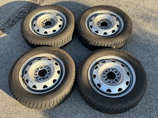 スタッドレスタイヤ（ブリヂストン）155-65-13