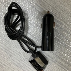 【2025/12/20まで】自動車用USB充電ケーブルの画像