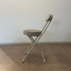 折りたたみ椅子　チェアの画像