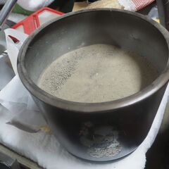 火鉢、灰汁付き、レトロ、大黒、２４x２４x２３、真鍮かアルミの画像