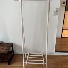 【無料】ハンガーラックの画像