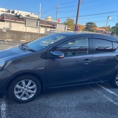 トヨタ　アクア S グレード　平成26年の画像