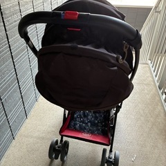 すぐ引き取り歓迎！実用的なベビーカー（1000円）の画像