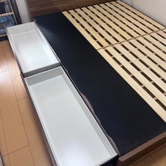 ダブルベッド フレーム(コンセント2口、USB付)の画像