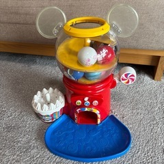 ミッキー　アンパンマン   ガチャガチャ　0〜2歳おもちゃの画像